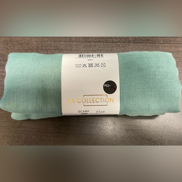 Mint green scarf/wrap - Picture 1 of 4